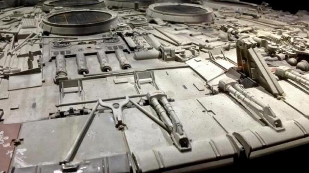 millennium falcon detail