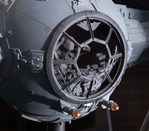 tie scale pilot