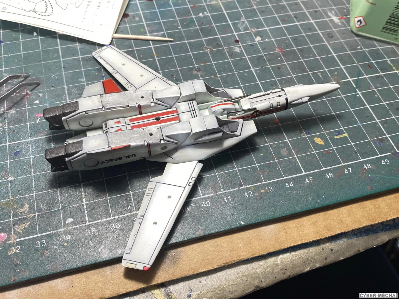 Macross : VF-1J 1/100 1664729456