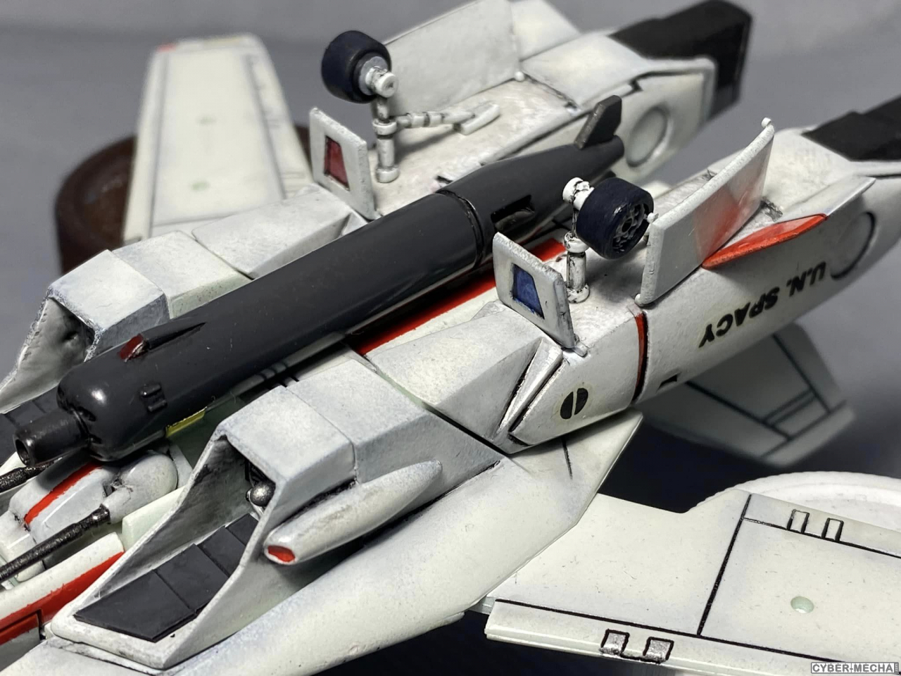 [Arii] 1/100 Macross VF-1J 1664730730