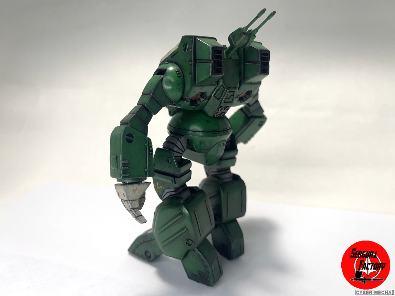 Macross : Destroid Spartan  [Arii] 1/100 1696841672