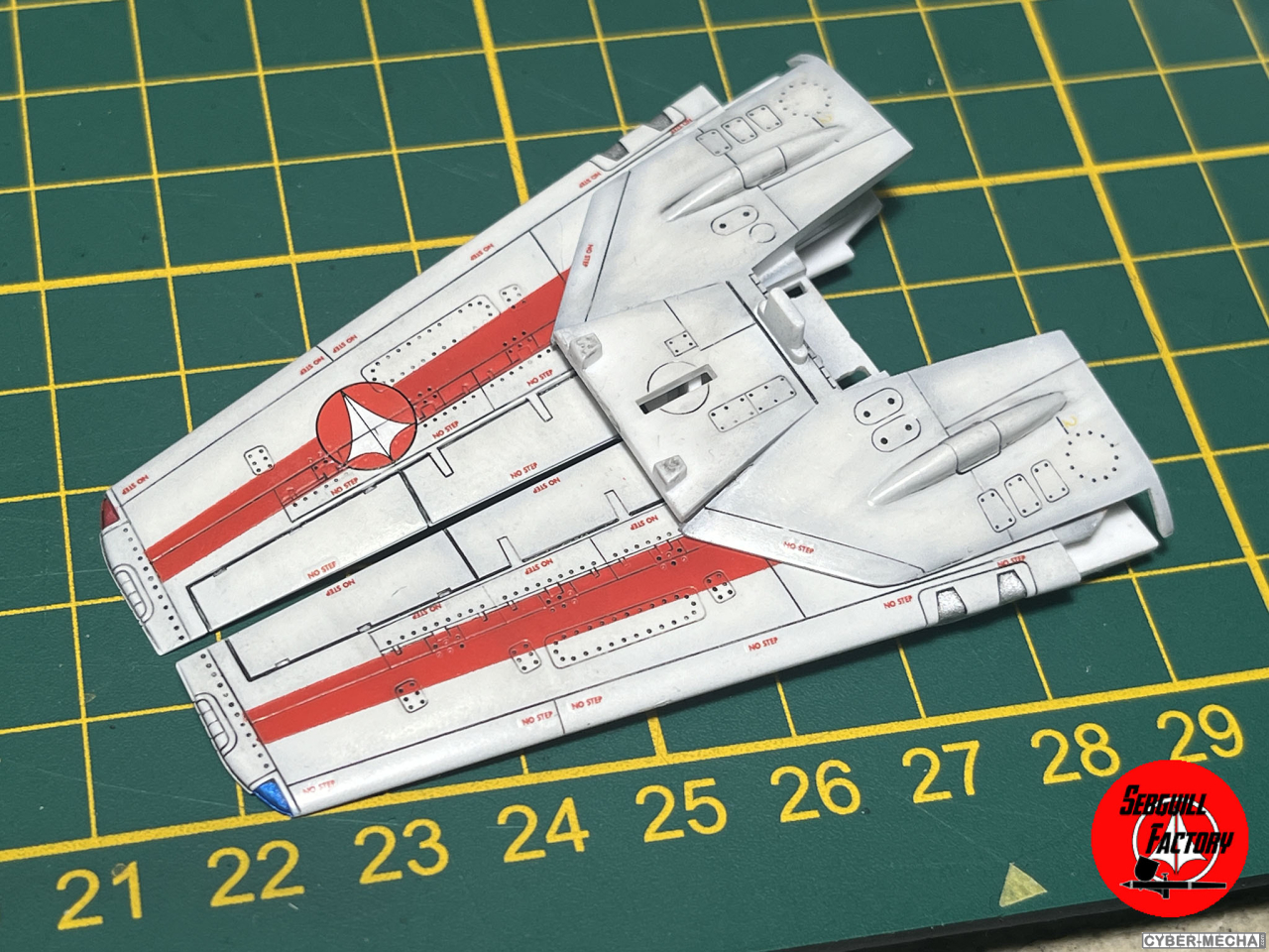 [Hasegawa] 1/72 - VF-1j Armored valkyrie  - Page 3 1708882660